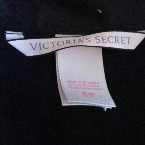 Vs silk pajama set - Picture 2 of 6